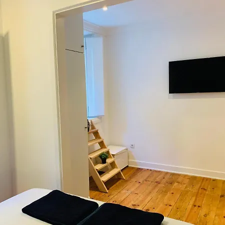 Spacious 1 Bedroom With A Parking Spot In Chiado * Lisbon