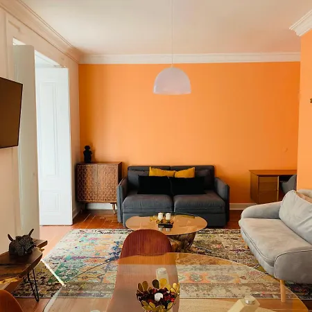 Διαμέρισμα Spacious 1 Bedroom With A Parking Spot In Chiado *