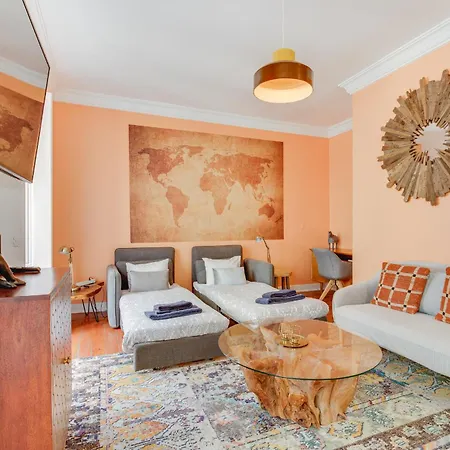 Apartman Spacious 1 Bedroom With A Parking Spot In Chiado *
