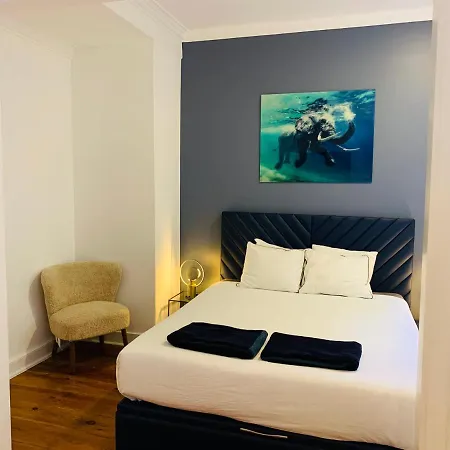 公寓 Spacious 1 Bedroom With A Parking Spot In Chiado Lisboa