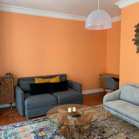公寓 Spacious 1 Bedroom With A Parking Spot In Chiado Lisboa